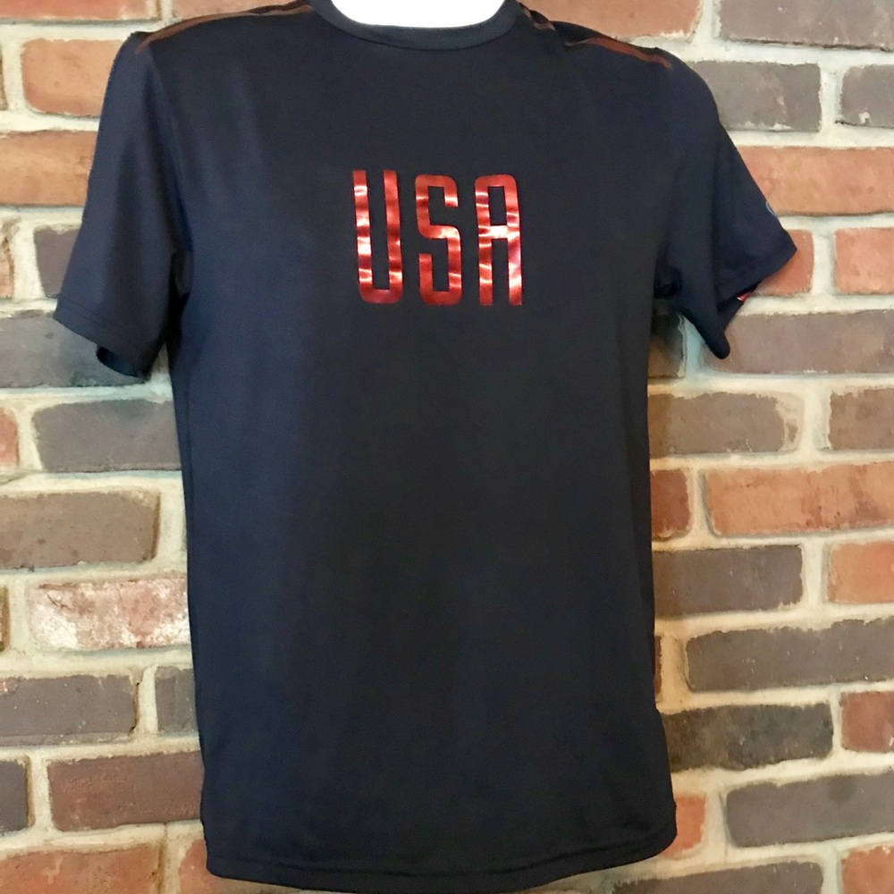 USA 🇺🇸 Champion Short Sleeve Shirt